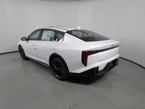 2025 Kia K4 GT-Line Turbo