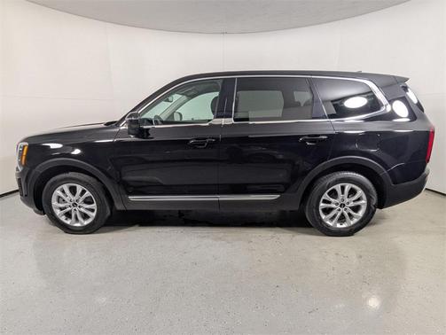 2022 Kia Telluride LX