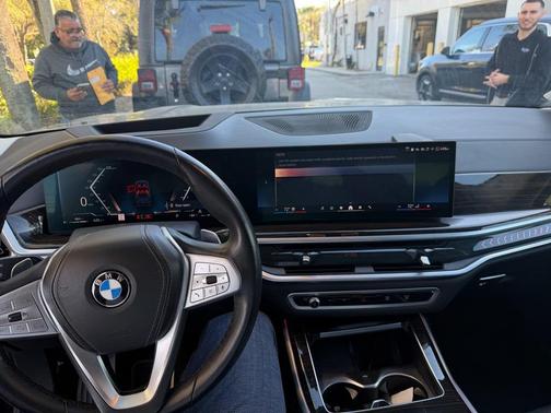 2024 BMW X7 xDrive40i