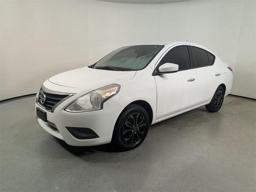 2016 Nissan Versa 1.6 SV