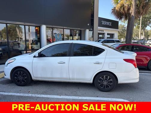 2016 Nissan Versa 1.6 SV