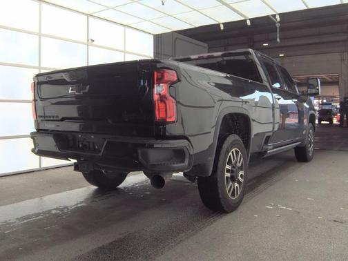 2022 Chevrolet Silverado 3500 High Country