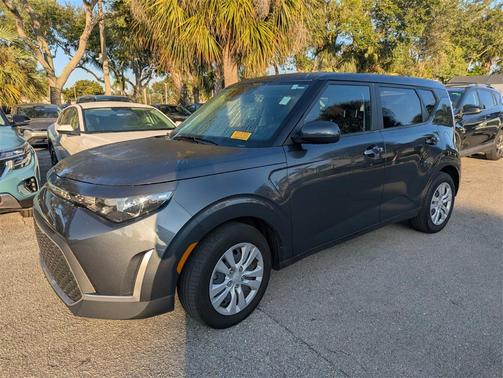2023 Kia Soul LX
