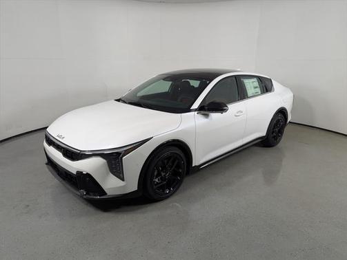 2025 Kia K4 GT-Line Turbo