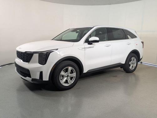 Glacial White Pearl 2026 Kia Sorento LX