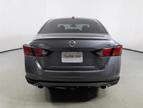 2021 Nissan Altima SR FWD