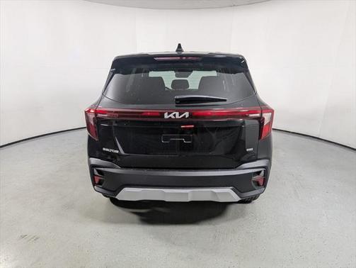 2025 Kia Seltos LX