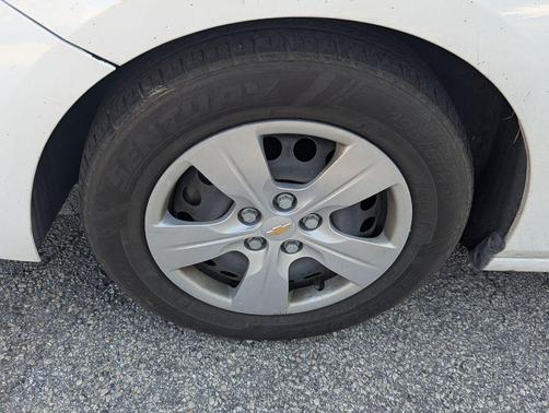 2017 Chevrolet Cruze LS