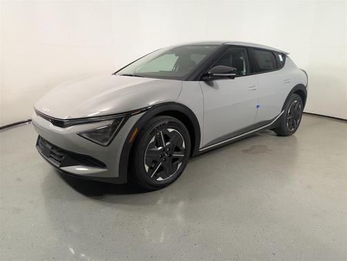 2025 Kia EV6 Light Long Range