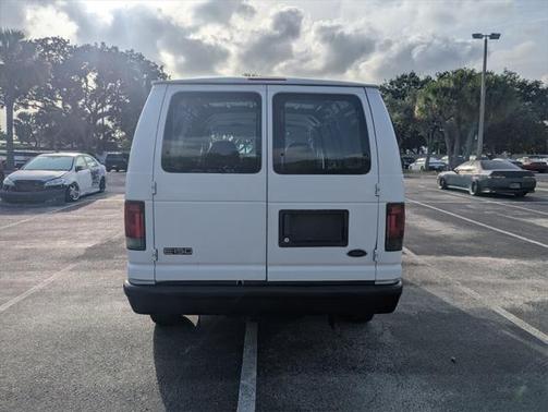 2005 Ford E150 Cargo