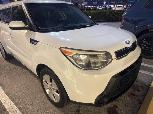 2016 Kia Soul Base