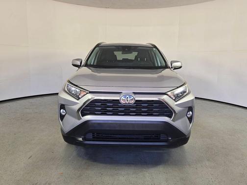 Silver Sky Metallic 2021 Toyota RAV4 XLE
