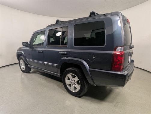 2007 Jeep Commander Sport