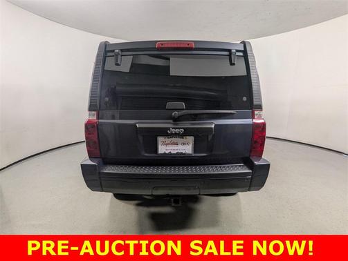 2007 Jeep Commander Sport