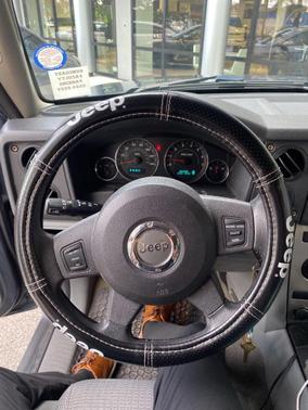 2007 Jeep Commander Sport