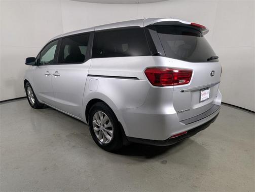 2021 Kia Sedona LX