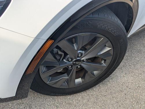 2024 Kia Sportage SX