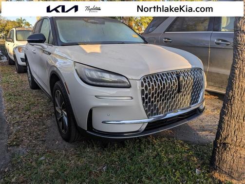 2023 Lincoln Corsair Standard