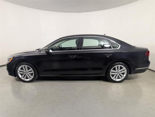 2018 Volkswagen Passat 2.0T SE
