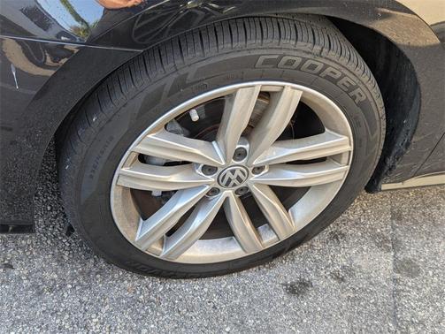 2018 Volkswagen Passat 2.0T SE