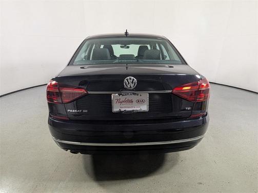 2018 Volkswagen Passat 2.0T SE