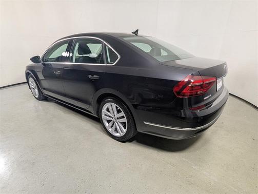 2018 Volkswagen Passat 2.0T SE