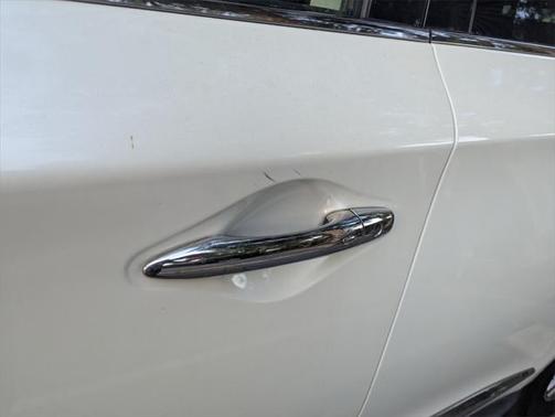 2016 INFINITI QX60 Base