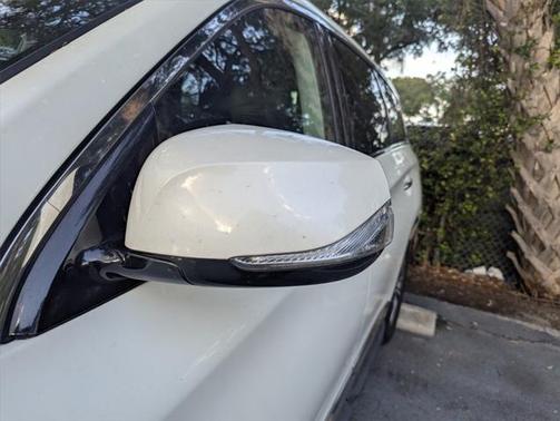 2016 INFINITI QX60 Base