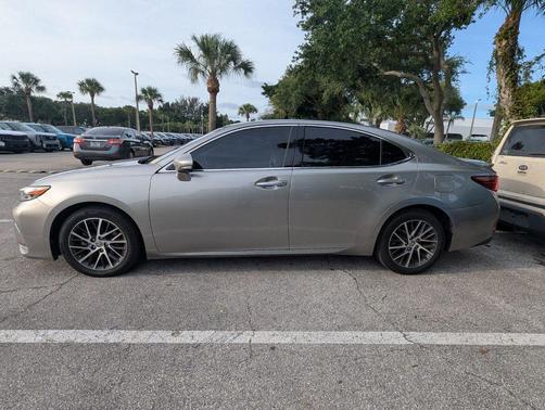 Atomic Silver 2017 Lexus ES 350 Base
