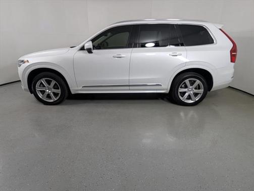 2024 Volvo XC90 B5 Core Bright Theme