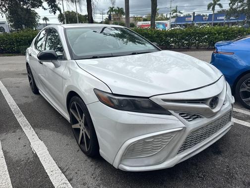 2021 Toyota Camry SE