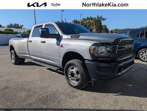 Billet Silver Metallic Clearcoat 2023 RAM 3500 Tradesman Crew Cab 4x4 8' Box