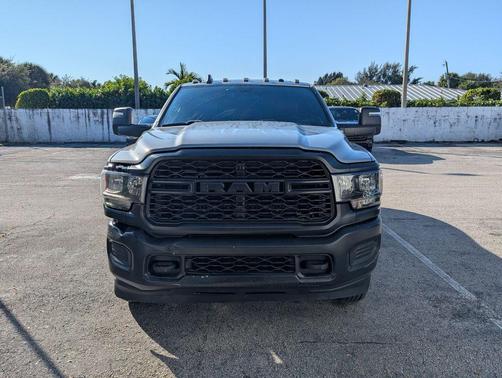 Billet Silver Metallic Clearcoat 2023 RAM 3500 Tradesman Crew Cab 4x4 8' Box
