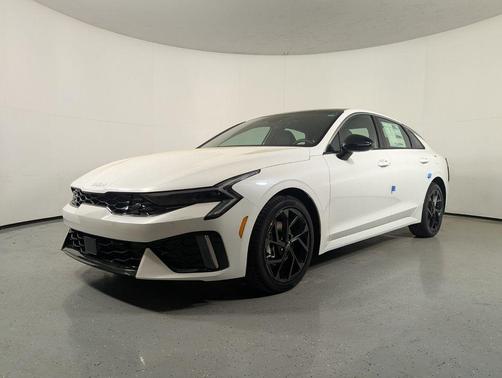 Snow White Pearl 2026 Kia K5 GT-Line