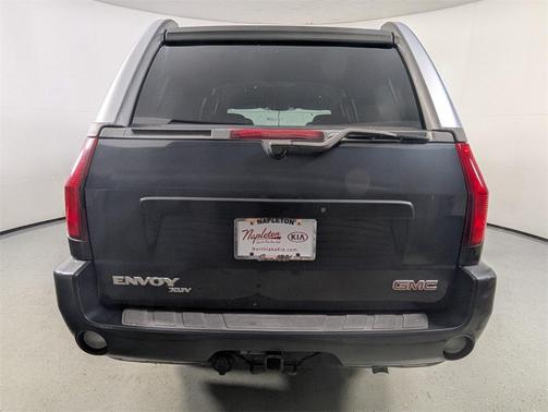 2005 GMC Envoy XUV SLE