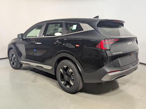 Black 2026 Kia Sportage LX
