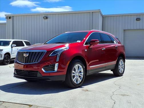 2026 Cadillac XT5 Luxury