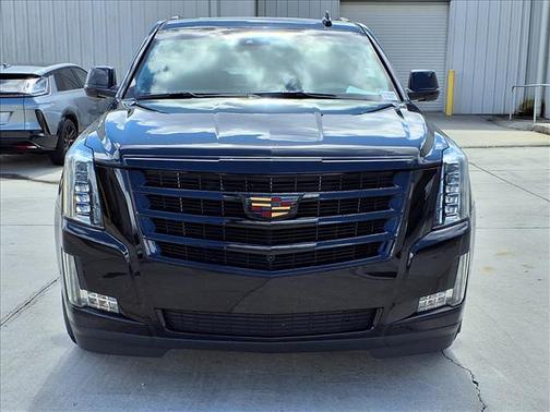 2019 Cadillac Escalade Luxury