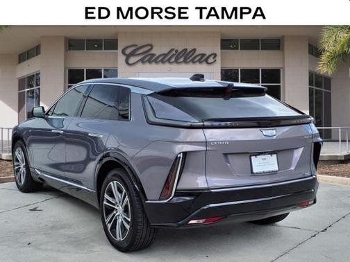 2025 Cadillac LYRIQ V