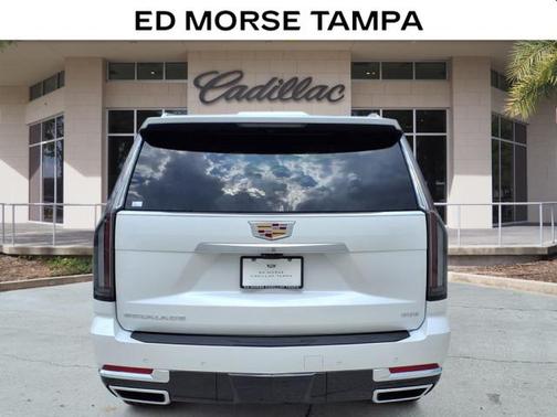 2025 Cadillac Escalade ESV Premium Luxury