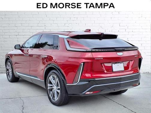 2024 Cadillac LYRIQ V