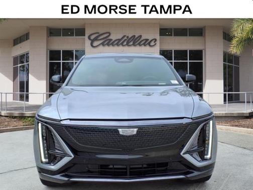 2025 Cadillac LYRIQ V