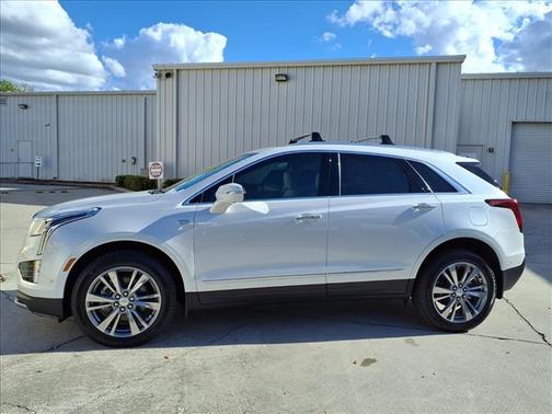 2026 Cadillac XT5 Premium Luxury