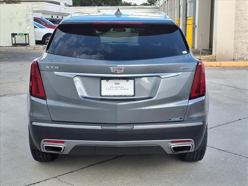 2022 Cadillac XT5 Premium Luxury