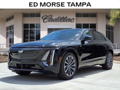 2025 Cadillac LYRIQ V