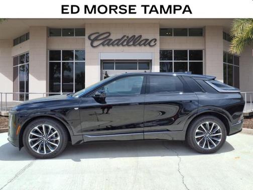 2025 Cadillac LYRIQ V