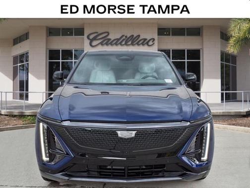 2025 Cadillac LYRIQ V