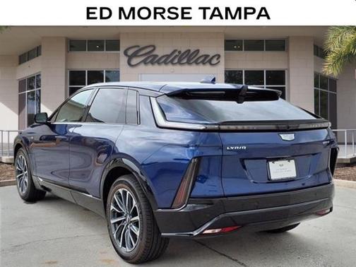 2025 Cadillac LYRIQ V