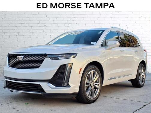 2022 Cadillac XT6 Premium Luxury FWD