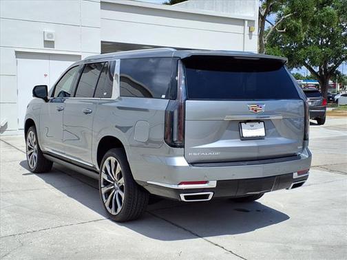 2025 Cadillac Escalade ESV Premium Luxury